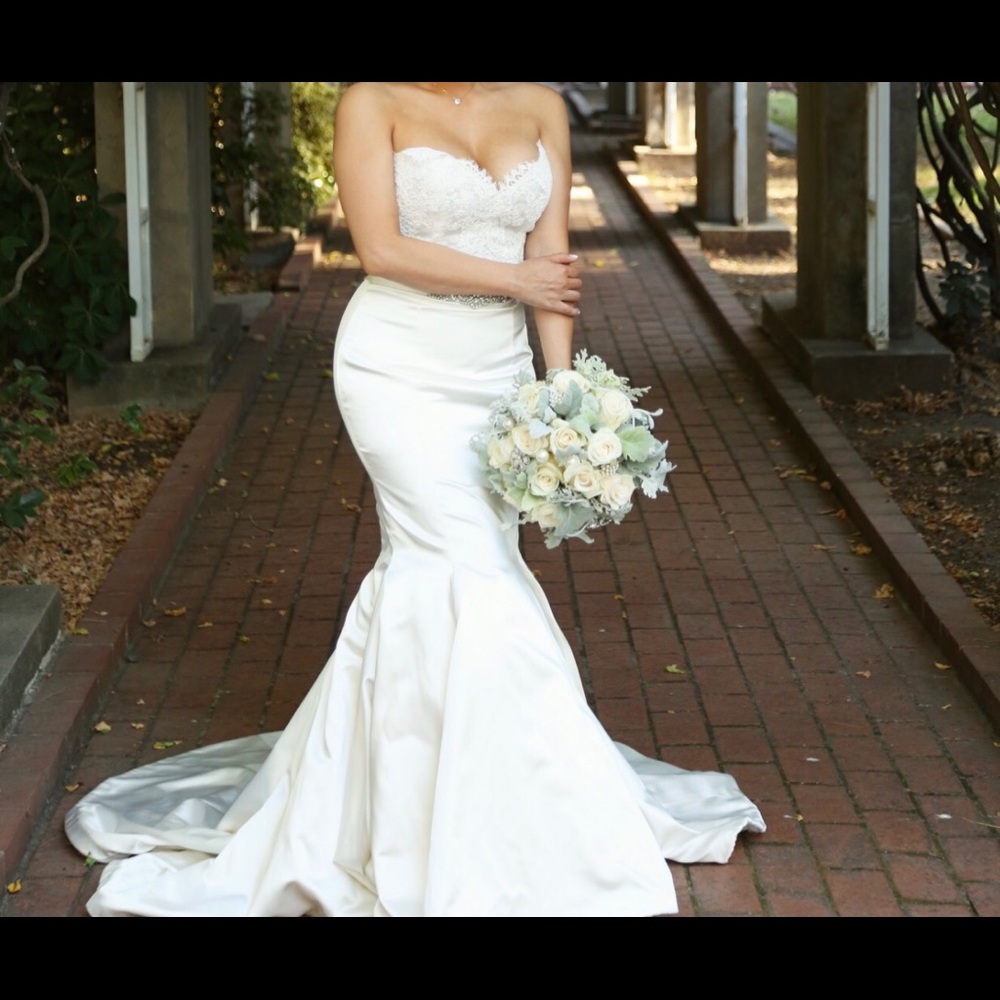 Lazaro wedding dress
